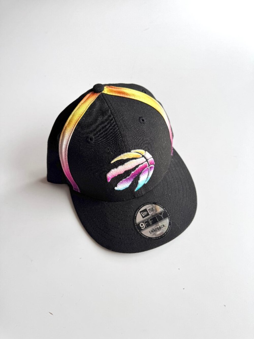 New Era NBA TORONTO RAPTORS Ombre Embroidered 9Fifty Snapback Hat